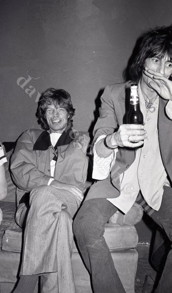 Mick Jagger, Ron Wood 1982, NYC.jpg